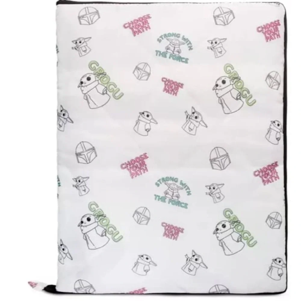 NWT Star Wars Grogu Mandalorian Reversible Picnic Blanket Tote